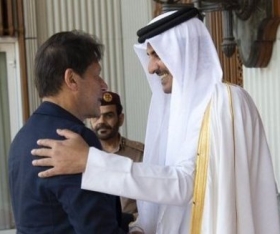 صاحب السمو يستقبل دولة السيد عمران خان رئيس وزراء جمهورية باكستان الإسلامية.. ويعقدان جلسة مباحثات رسمية 