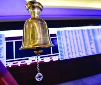 الشرق