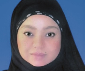 في عيني ولا أراه