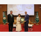معهد المخطوطات العربية يكرم مكتبة قطر الوطنية تقديرا لإسهاماتها في صون التراث المخطوط