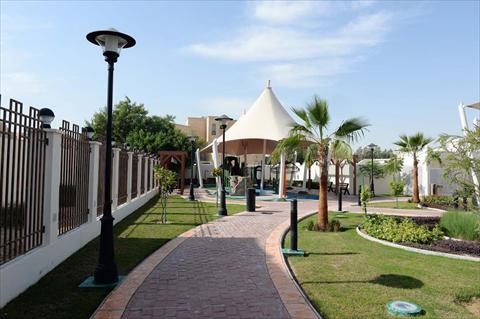 الشرق