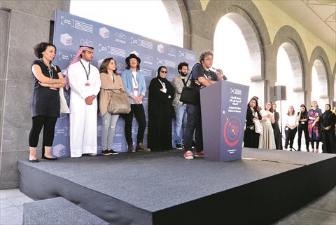 الشرق
