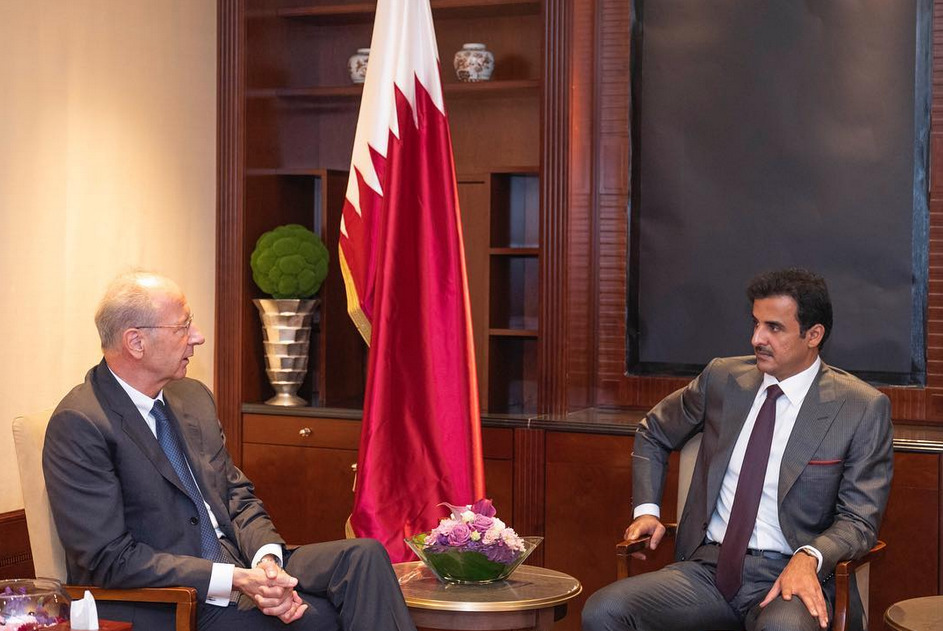 الشرق