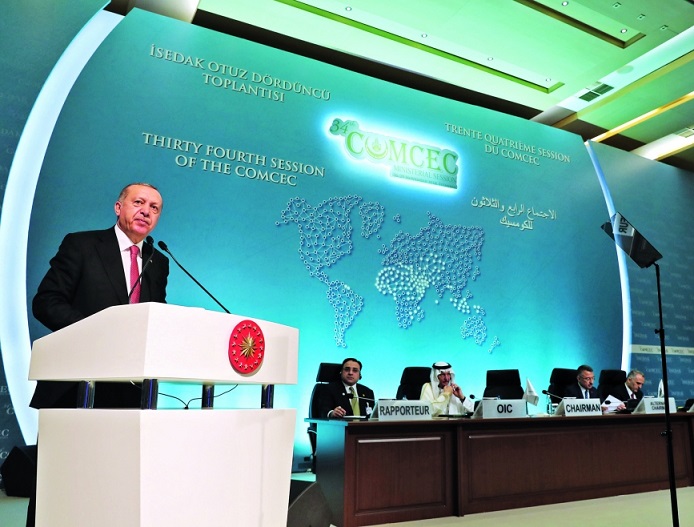 الرئيس أردوغان خلال اجتماع لمنظمة التعاون في إسطنبول