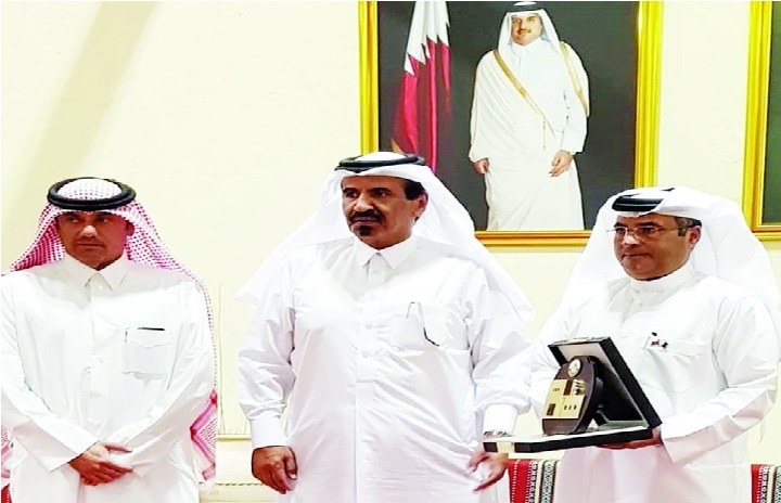 الشرق