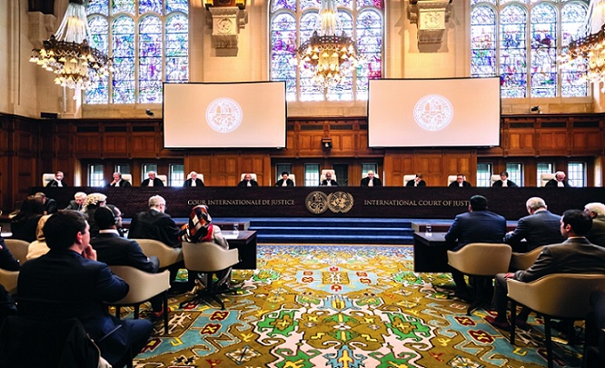                                         محكمة العدل الدولية خلال جلسة النطق بالحكم بعدم قبول الطلب الإماراتي                                    