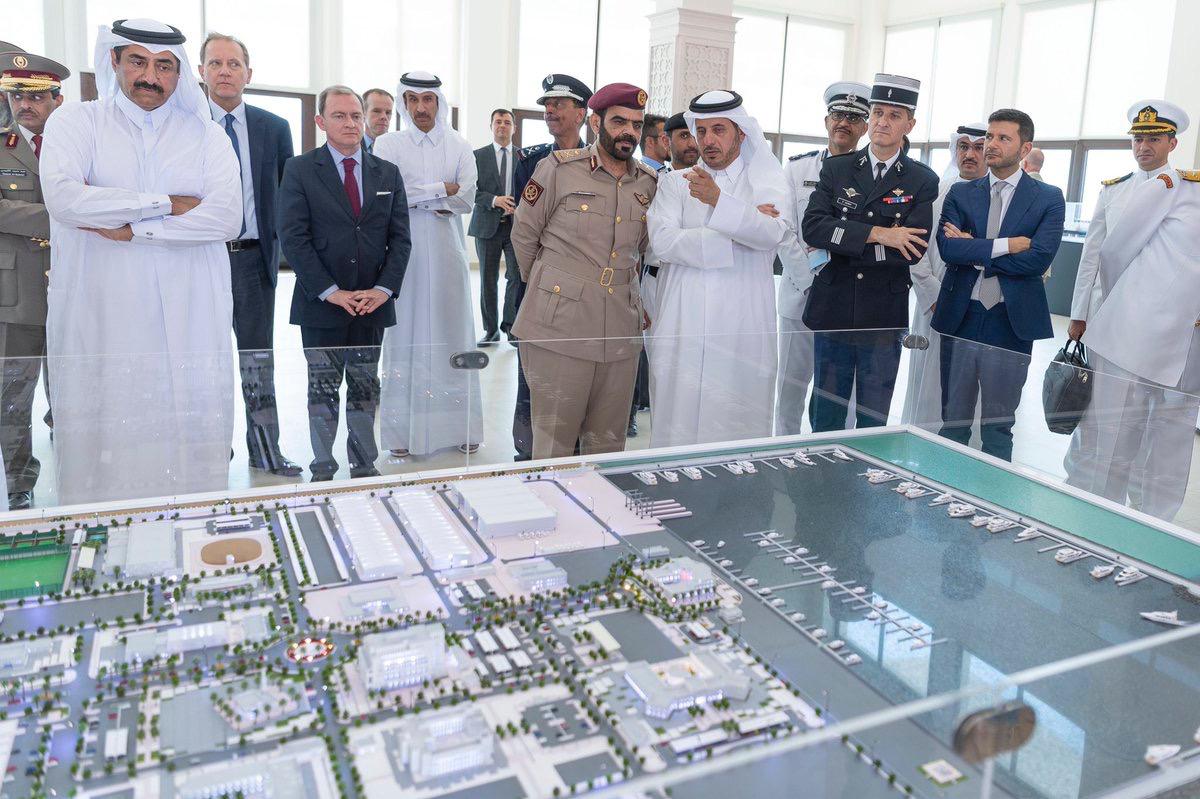 رئيس الوزراء يفتتح قاعدة الظعاين البحرية