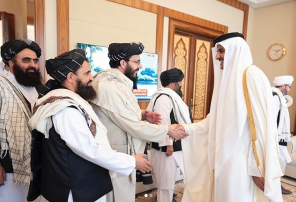 الشرق
