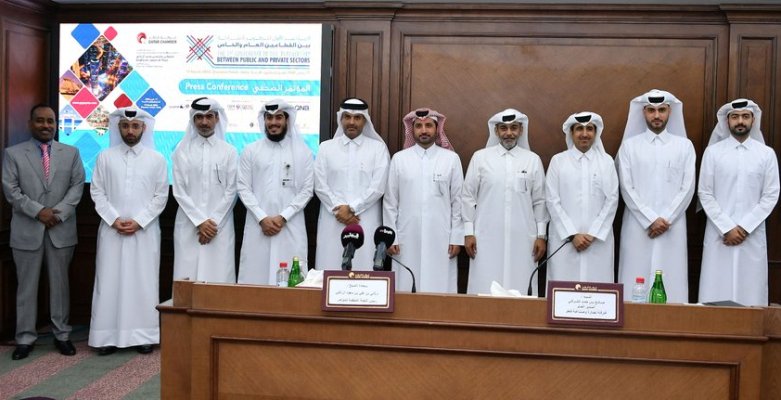 المشاركون في المؤتمر الصحفي