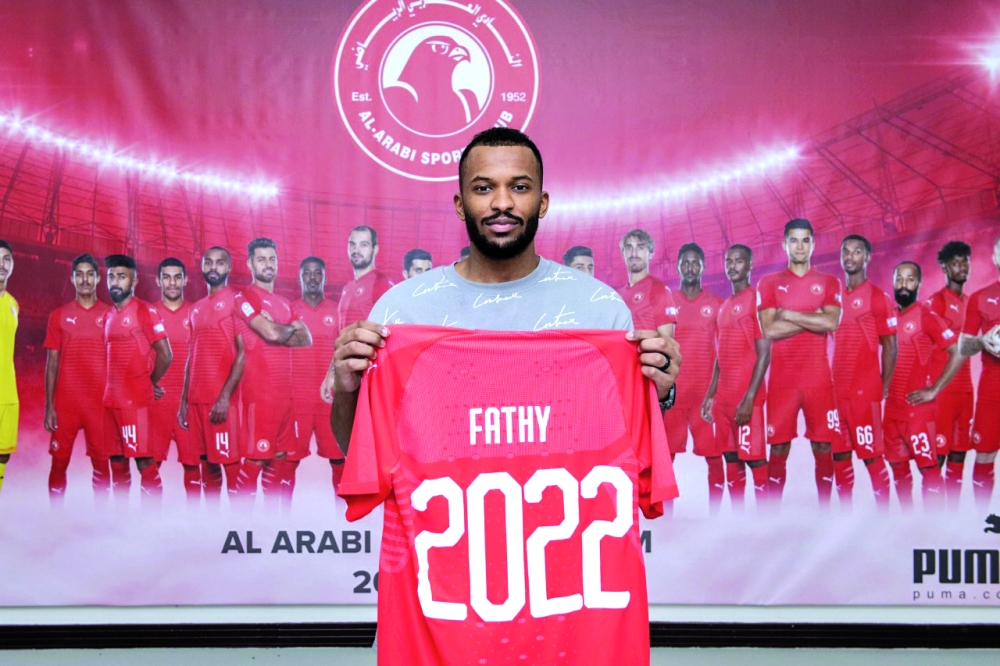 احمد فتحي يجدد للعربي حتي عام 2022 