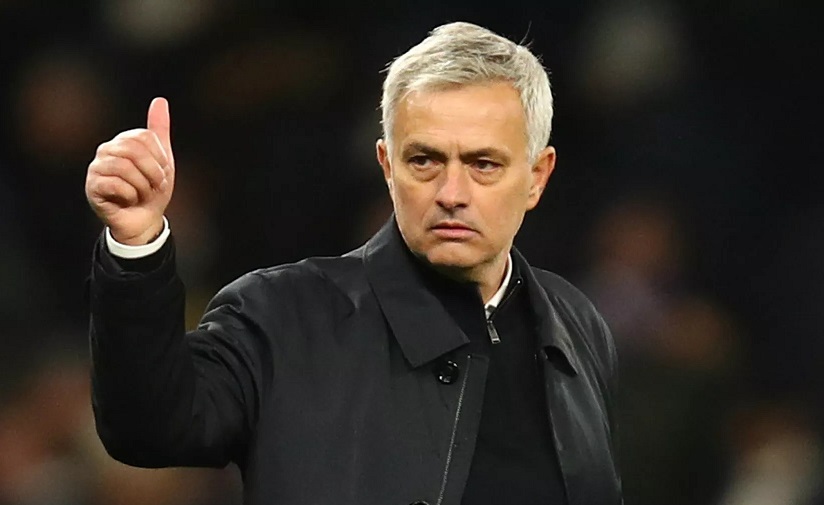 بنفيكا البرتغالي يعلن رحيل مورينيو إلى ريال مدريد