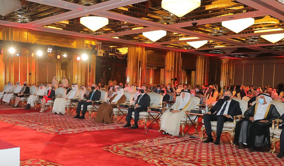 الرئيس البولندي خلال اللقاء مع رجال الأعمال القطريين