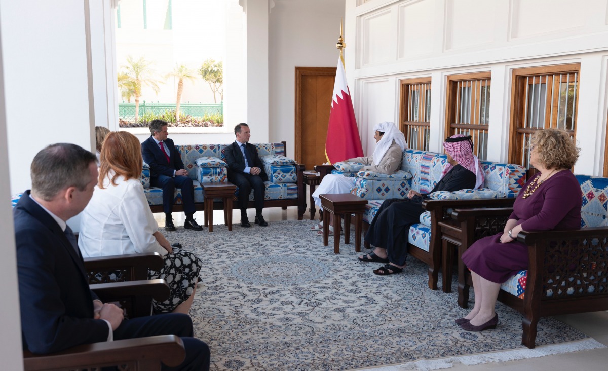 الشرق