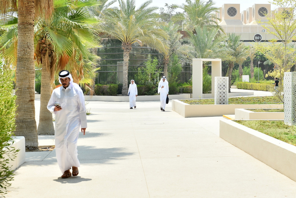 الشرق