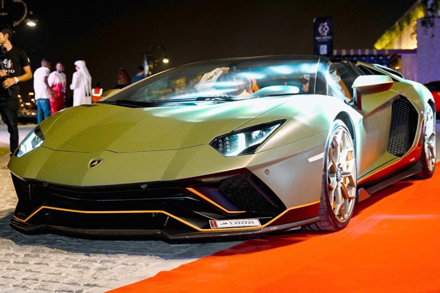 الشرق