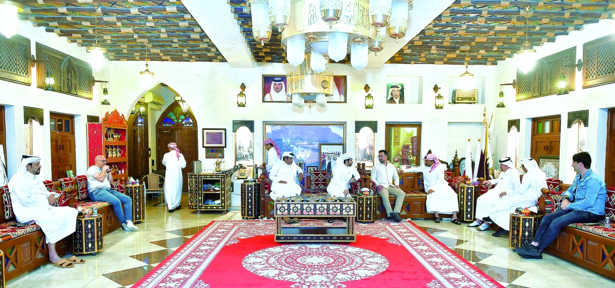 الشرق