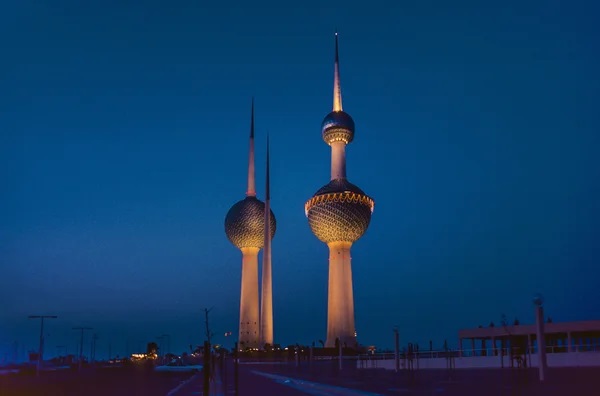 الشرق