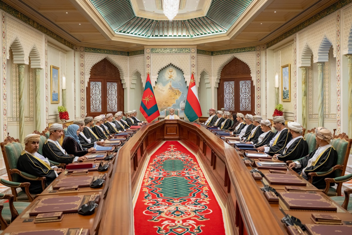 مجلس الوزراء العماني يرحب بإعلان الاتفاق بين الولايات المتحدة وإيران