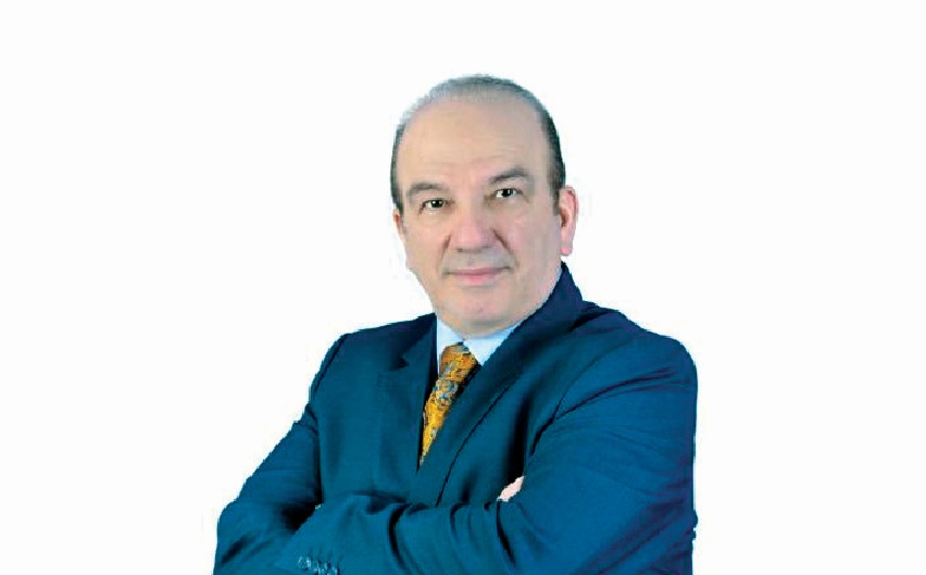 الإعلامي أيمن جادة 
