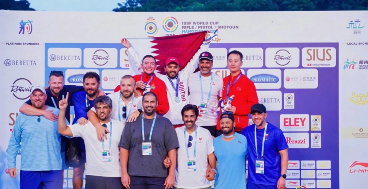 المنتخب القطري يتوج بذهبية 