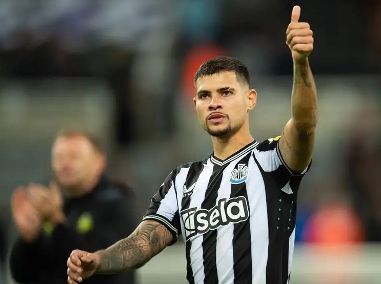 أرسنال الإنجليزي يضم البرازيلي برونو غيماريش قادما من نيوكاسل