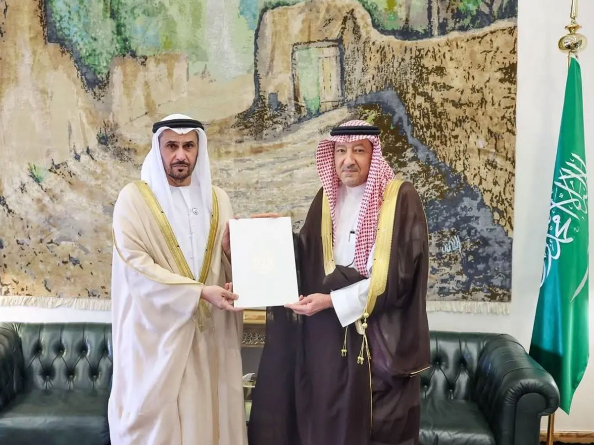 رسالة خطية لخادم الحرمين الشريفين من الرئيس الإماراتي تتصل بالعلاقات الثنائية