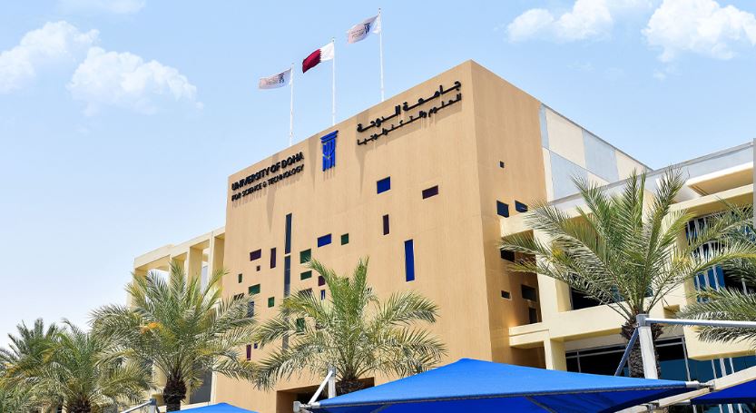 مشاركة فاعلة لجامعة الدوحة في النسخة الثانية من المنتدى الدولي للنقل الكهربائي