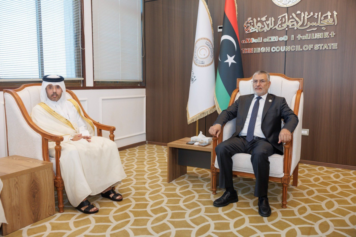 رئيس المجلس الأعلى لدولة ليبيا يجتمع مع سفير قطر