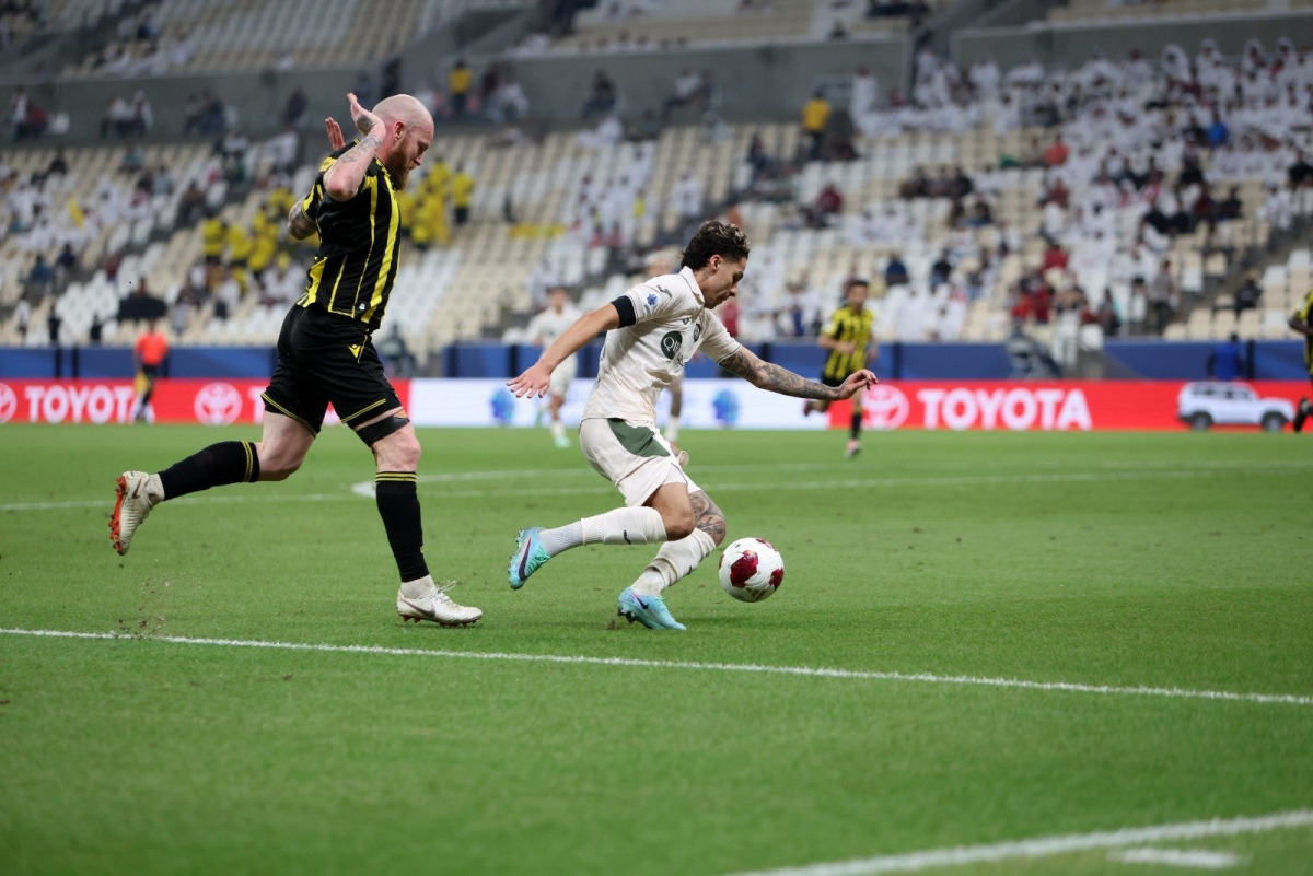 الريان يتجاوز نادي قطر بثلاثية ويتصدر الدوري مؤقتاً